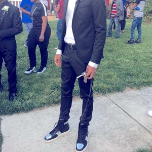 Zara Skinny Dress Pants with Cuffs at the bottom